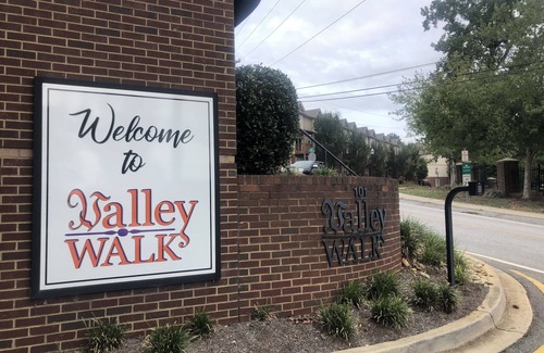 Clemson Apartment | The Best Place in Clemson to Stay on Game Day! Book Now!