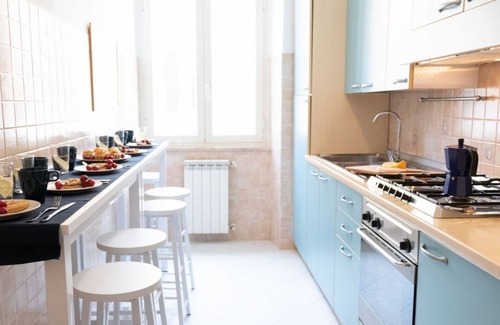 Rione XVIII Castro Pretorio Apartment | The Best Rent - Apartment near Termini Station