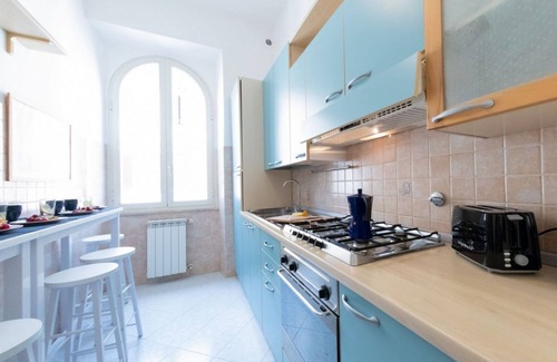 Rione XVIII Castro Pretorio Apartment | The Best Rent - Apartment near Termini Station