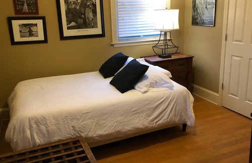 Cabbagetown House | The Best Street in Cabbagetown : Near restaurants, Beltline, Marta