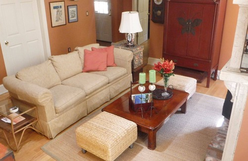 Cabbagetown House | The Best Street in Cabbagetown : Near restaurants, Beltline, Marta