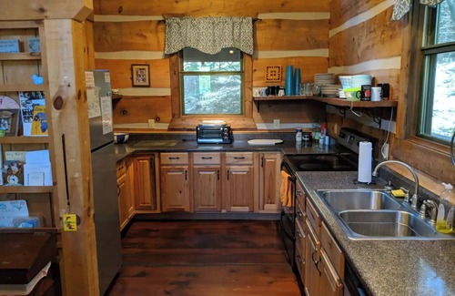 Waynesville Cabin | The Bethel House at Hawthorn Haven
