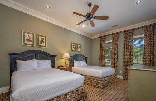 Mill Spring Villa | The Bethpage Villa at Bright's Creek