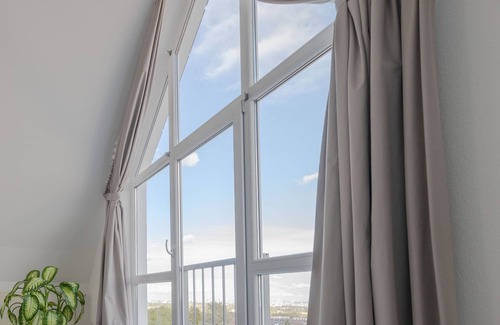 Hofheim am Taunus House | The Beverly Hills of Frankfurt