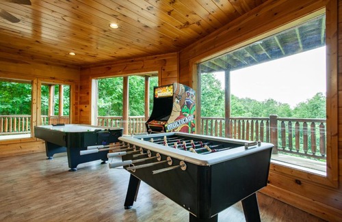 Pittman Center House | The Big Bear Escape Mtn View Hot Tub Game Room