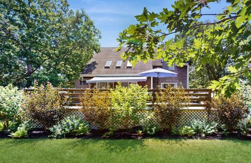Oak Bluffs House | The Big Easy
