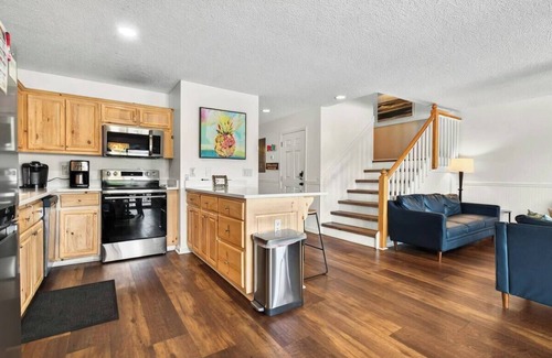 Ocean Isle Beach House | The Big Kahuna 6BR 4BA Luxurious Townhome on the Sand!