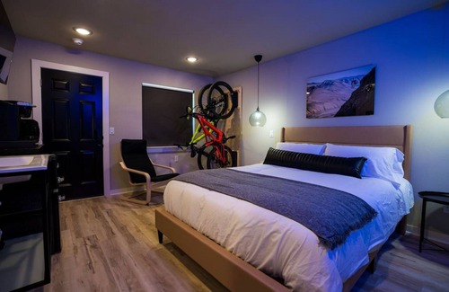 Bentonville Cabin | The Bike Inn #6, Little Sugar, Single Room