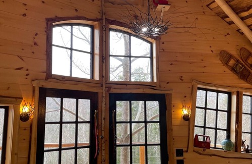 Warren Cabin | The Birch Birch Treehouse at Sugarbush!