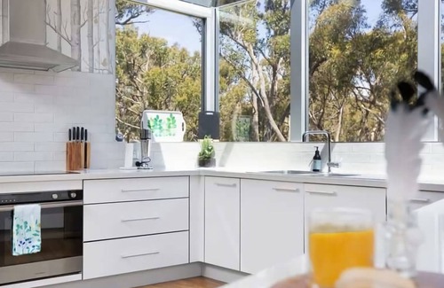 Hepburn Springs House | The Bird House ~ Hepburn Springs/Daylesford