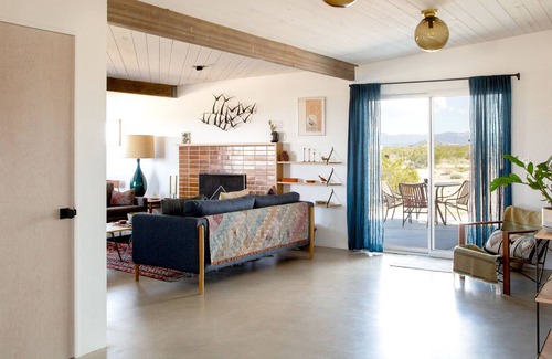 Joshua Tree House | THE BIRD'S NEST - A modern, secluded & quiet Joshua Tree home