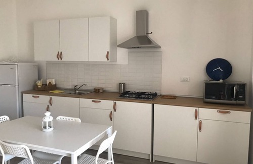Vulcano Porto Apartment | THE BLACK SANDS is a 2-room apartment in the middle of the 2 beaches of Vulcano