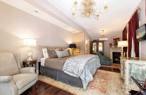 Historic Montford Bed & Breakfast | The Black Walnut B & B Inn