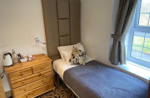 Ford Hotel | The Blue Bell Crookham