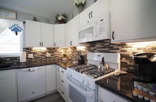 Conneaut Lake Apartment | The Blue Haven at Conneaut Lake