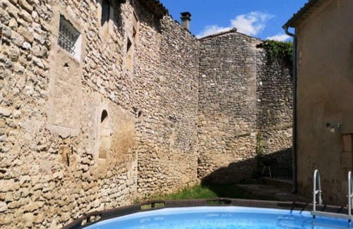 Cereste House | The blue house, beautiful holiday home in the heart of Provence