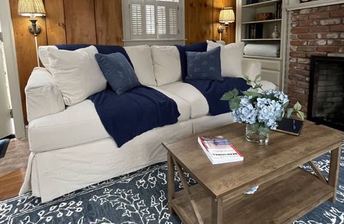 Lee Cottage | The Blue Jay - a New England Cottage