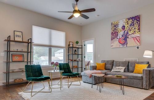Shelby Hills House | The Blue Jewel home with central AC, WiFi, firepit, and full kitchen