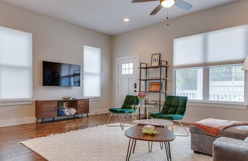 Shelby Hills House | The Blue Jewel home with central AC, WiFi, firepit, and full kitchen