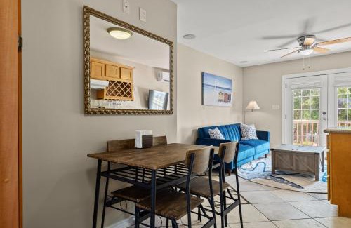 San Jacinto Apartment | The Blue Palms Escape by 3rd Coast Getaways