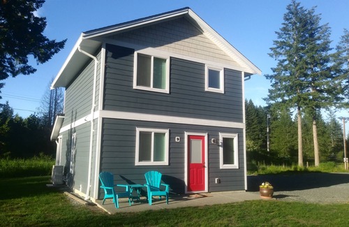 Merville House | The Blue Roost - a great stay awaits you!