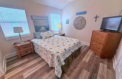 Surfside Beach House | The Blue Seagull - Gulf Views