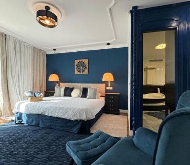 Las Lagunas House | The Blue Suite