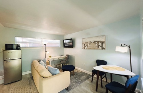 Lake Worth Apartment | The Blue Tortuga 3 - 1 BR apartment
