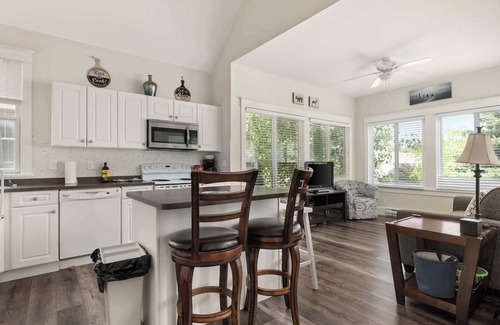 Cherry Valley House | The Bluebird - 34 Meadow View