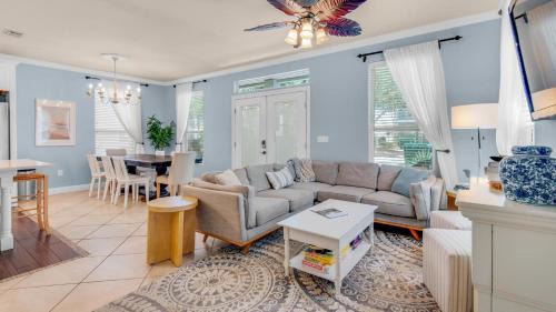 Villages of Crystal Beach House | The Bluefin - Luxury Beach Home!