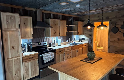 Bakerton Cabin | The Boat Haus Guesthouse, a rustic barndominium on the Cumberland River