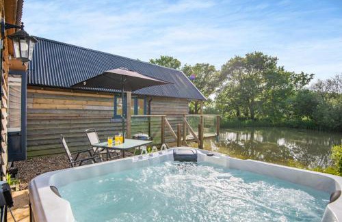 Abbess Roding House | The Boathouse