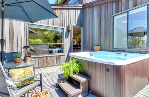 Sea Ranch House | The Bobcat House