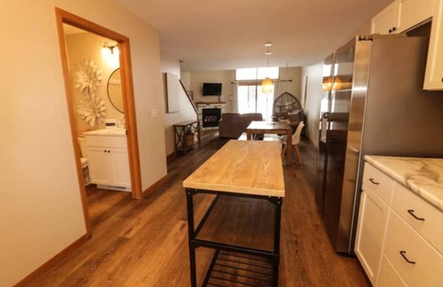 Wisconsin Dells Condo | The Boho Retreat- Cozy and welcoming in a Central location