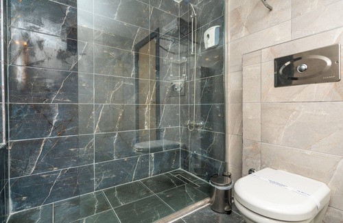 Bostanci Hotel | The Bostanci Hotel