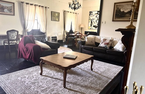 Mittagong Apartment | The Boston Ivy 1880 - The Residence