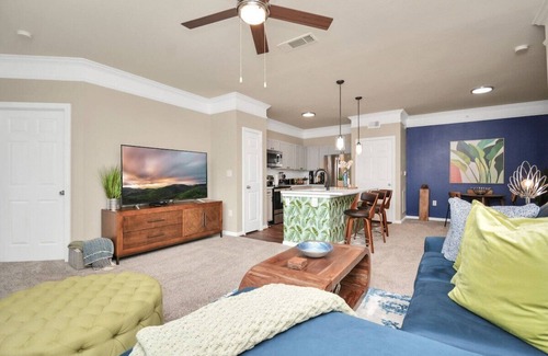 League City Apartment | The Botanical Dream near Kemah Boardwalk and NASA
