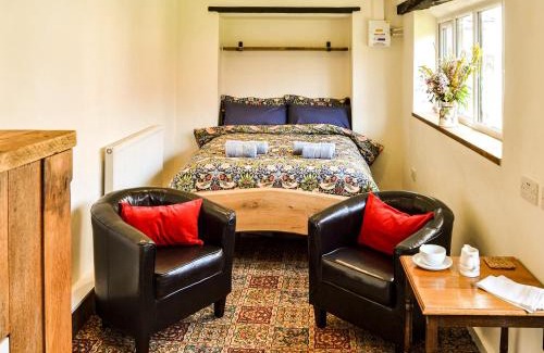 Great Hockham House | The Bothy