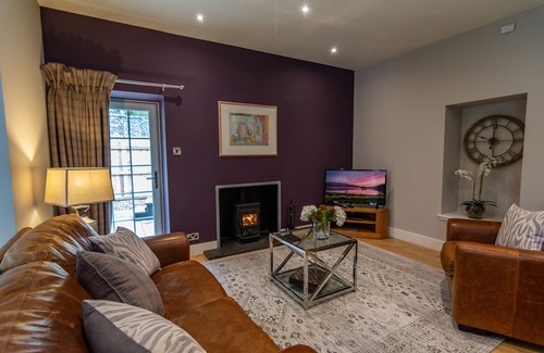 Kenmore Cottage | The Bothy - sleeps 2 guests in 1 bedroom