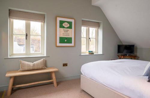 Henley Bed & Breakfast | The Bottle & Glass Inn - Deluxe Room - Room 3