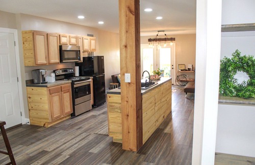 Guntersville Condo | The Bourbon House at Lake Guntersville