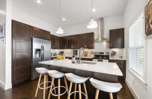 Downtown Apartment | The Bourdain