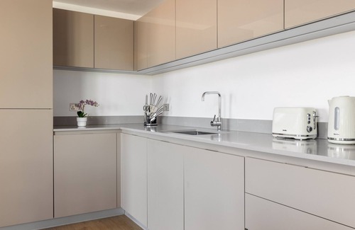 Bromley South Apartment | The Bow Flats