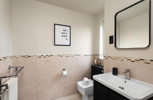 Glenrothes Apartment | The Bramble at The Balfour by Coorie Doon Stays