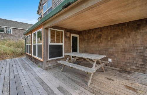 Shorepine Village House | The Break
