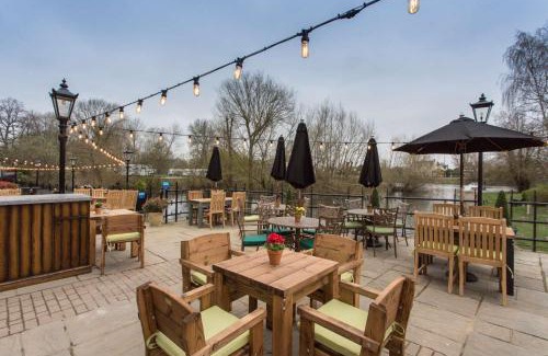 Runnymede Hotel | The Bridge Hotel