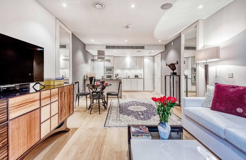 Westminster Apartment | The Buckingham Royal