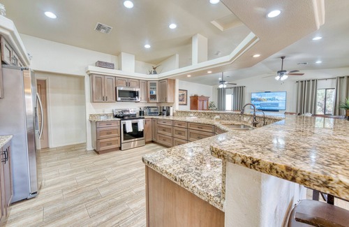Lake Havasu City House | The Bullpen: Spacious Retreat, Sleeps 21! Pool-Spa-Casita-Ample Parking