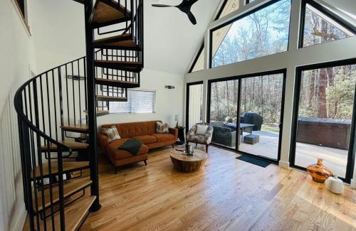 Balsam Grove House | The Bungalow at Valley Bear Farms Resort