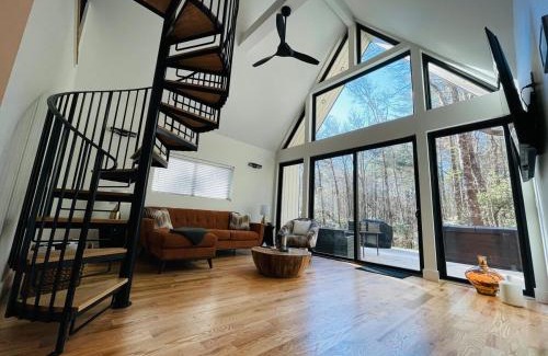 Balsam Grove House | The Bungalow at Valley Bear Farms Resort